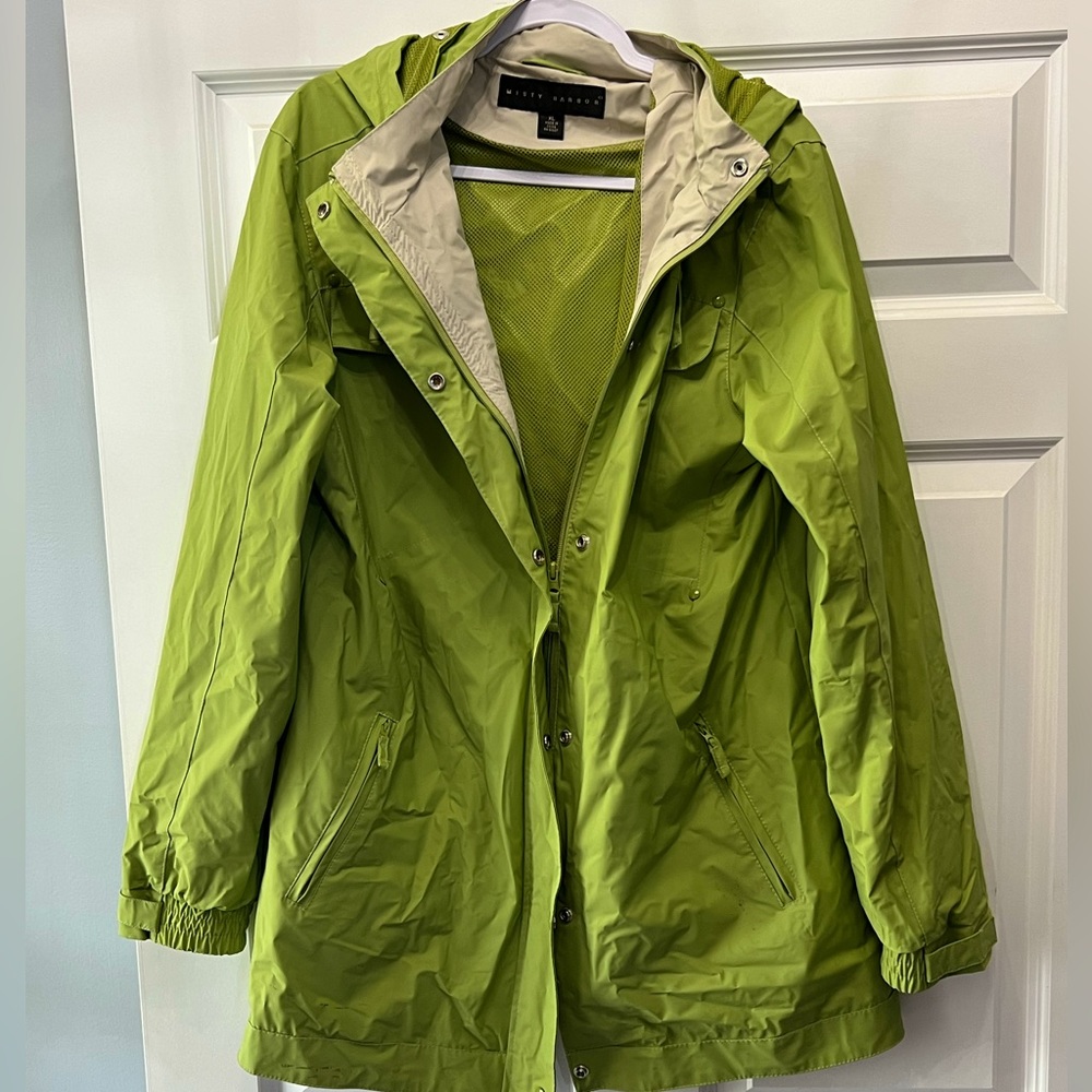 Misty Harbor lined rain jacket light green